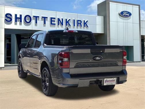 2025 Ford Maverick Lobo Standard