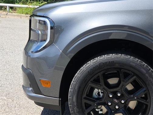 2025 Ford Maverick Lobo Standard
