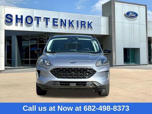 Ice Blue 2022 Ford Escape SE