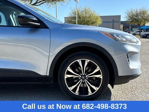 Ice Blue 2022 Ford Escape SE