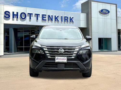 Black 2024 Nissan Rogue SV