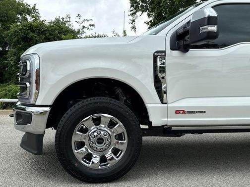 White 2026 Ford F-350 King Ranch