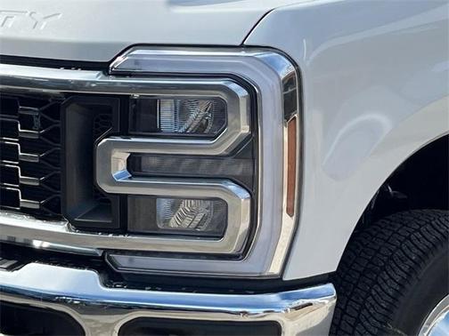2025 Ford F-350 Lariat Super Duty