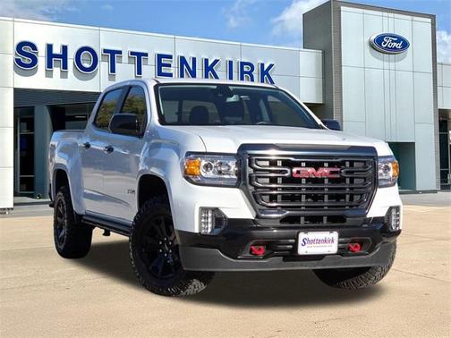 2022 GMC Canyon AT4 w/Leather