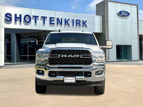 Bright White Clearcoat 2024 RAM 2500 Big Horn