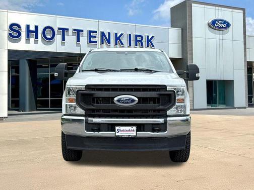 Oxford White 2022 Ford F-250 XL