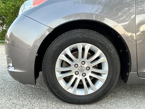 2015 Toyota Sienna XLE Premium