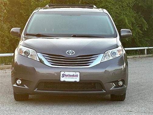 2015 Toyota Sienna XLE Premium