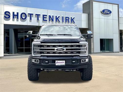 2023 Ford F-250 Platinum