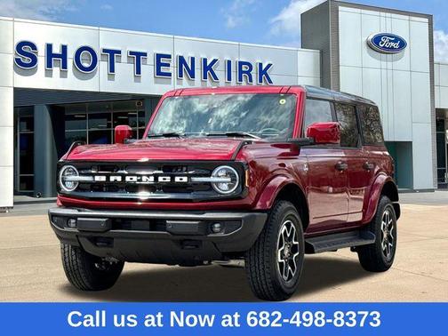 2026 Ford Bronco Outer Banks