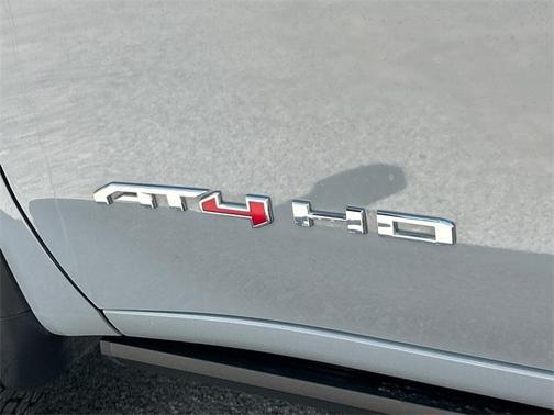 2025 GMC Sierra 2500 AT4