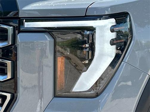 2025 GMC Sierra 2500 AT4