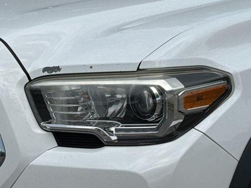 Super White 2017 Toyota Tacoma TRD Off Road