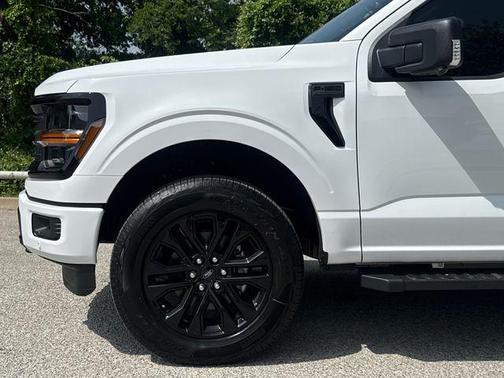 Oxford White 2026 Ford F-150 XLT