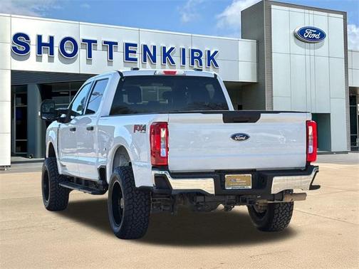 2024 Ford F-250 XLT