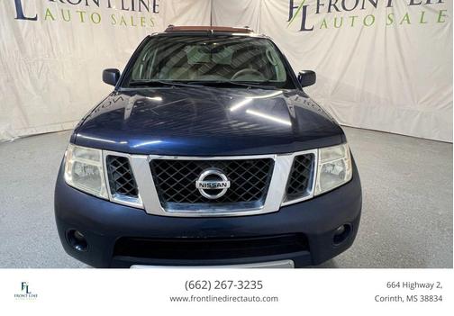 2011 Nissan Pathfinder LE