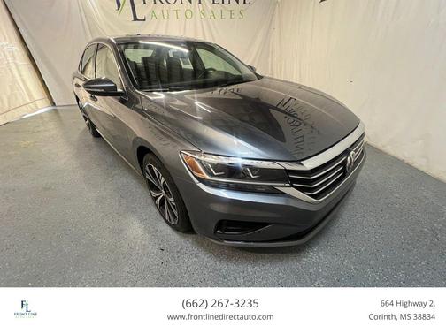 Platinum Gray Metallic 2022 Volkswagen Passat 2.0T SE