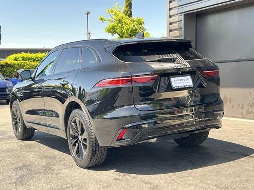2024 Jaguar F-PACE P250 R-Dynamic S