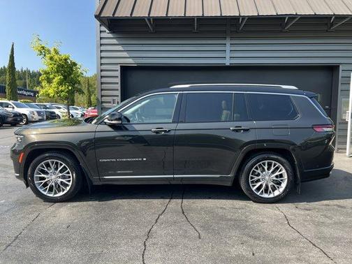 2022 Jeep Grand Cherokee L Summit