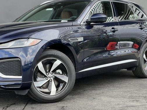 2025 Jaguar F-PACE P250 R-Dynamic S
