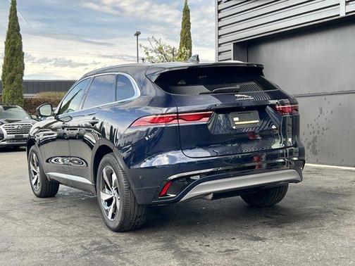 2025 Jaguar F-PACE P250 R-Dynamic S