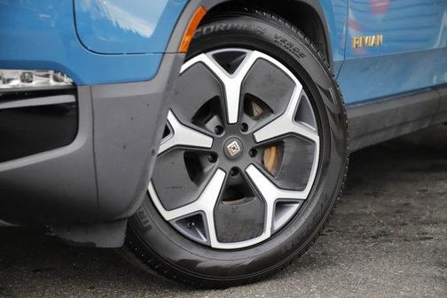 2023 Rivian R1S Adventure Quad Motor Large Pack