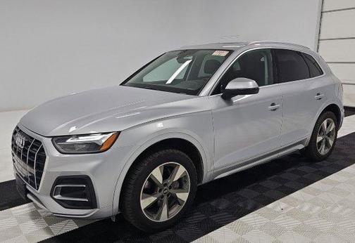 2022 Audi Q5 40 Premium Plus