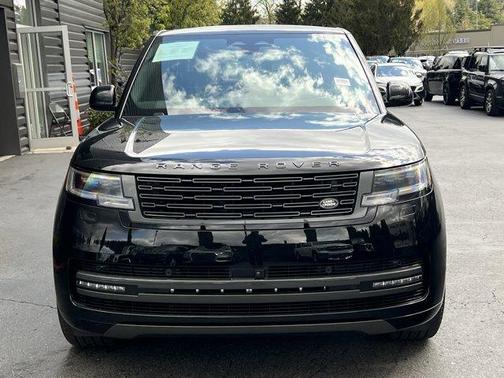 2025 Land Rover Range Rover P550e SE