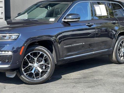 2023 Jeep Grand Cherokee Summit