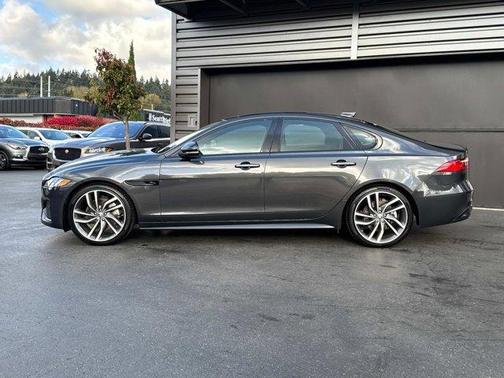 2024 Jaguar XF R-Dynamic SE