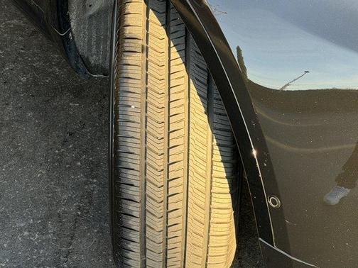 2023 Land Rover Discovery P360 HSE R-Dynamic