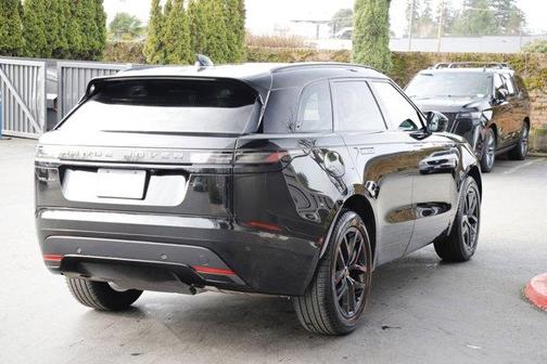 2026 Land Rover Range Rover Velar Dynamic SE