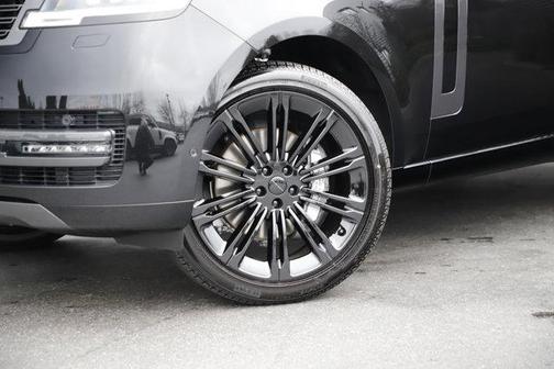 2026 Land Rover Range Rover P400 SE