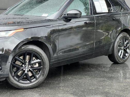 2026 Land Rover Range Rover Velar Dynamic SE