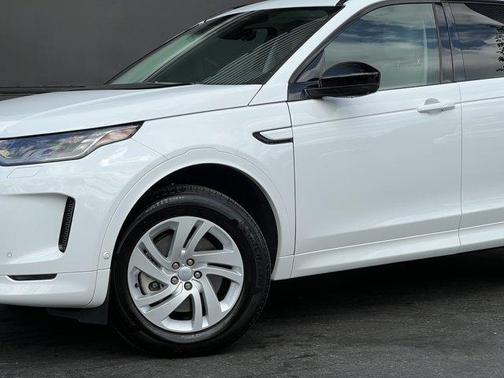 2025 Land Rover Discovery Sport S