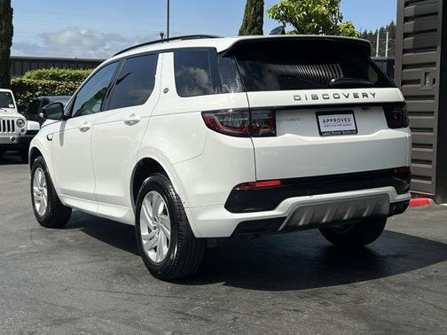 2025 Land Rover Discovery Sport S