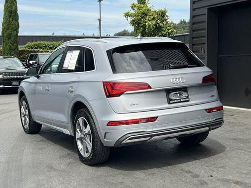 2022 Audi Q5 40 Premium Plus
