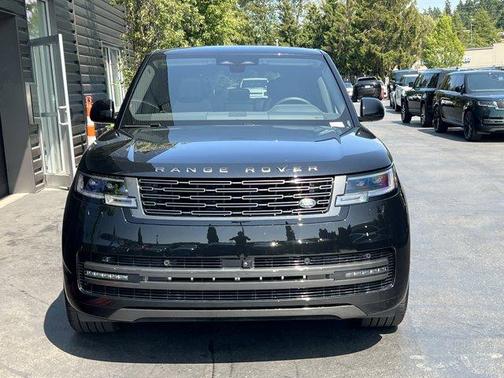 2025 Land Rover Range Rover P400 SE 7 Seat
