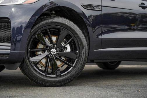 2025 Jaguar F-PACE P250 R-Dynamic S