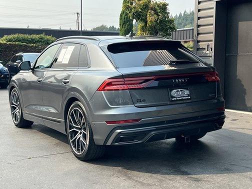 2022 Audi Q8 55 Prestige