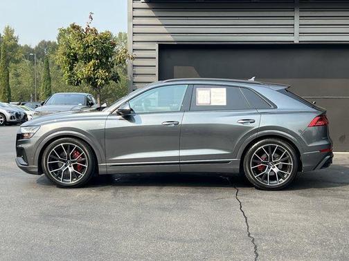 2022 Audi Q8 55 Prestige