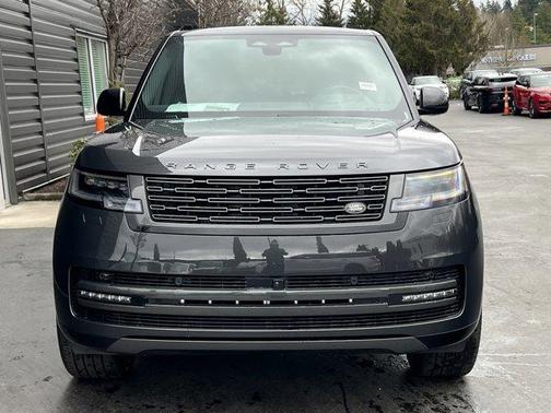 2025 Land Rover Range Rover P530 SE