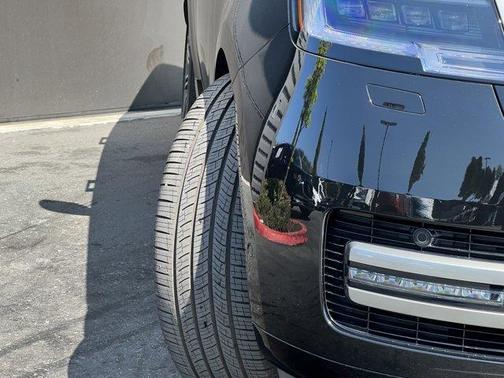 2025 Land Rover Range Rover P400 SE