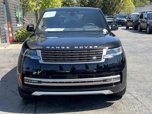 2025 Land Rover Range Rover P400 SE