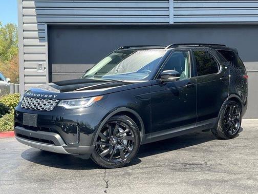 2024 Land Rover Discovery P300 S
