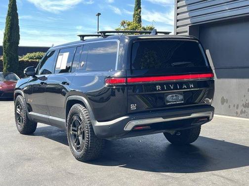 2023 Rivian R1S Adventure Quad Motor Large Pack