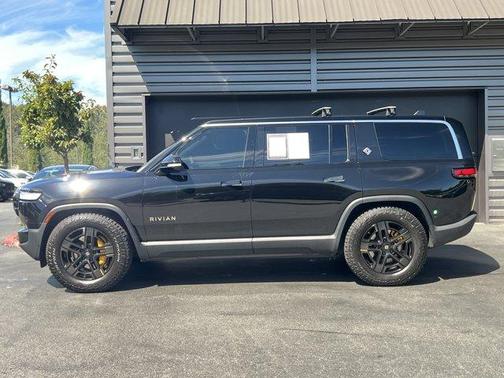 2023 Rivian R1S Adventure Quad Motor Large Pack