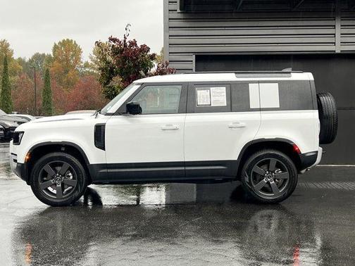 2025 Land Rover Defender P300