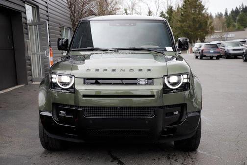 2026 Land Rover Defender 110 X-Dynamic SE