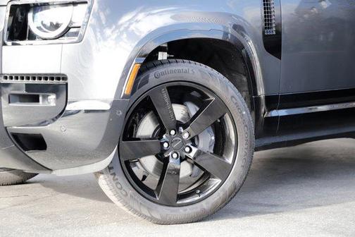 2026 Land Rover Defender P400 X-Dynamic SE